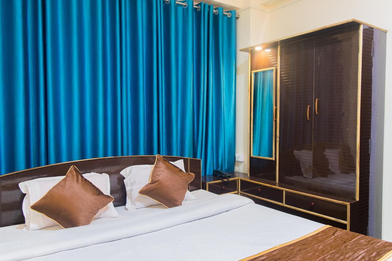 Oyo 11515 The Lily Guest House Shillong Buitenkant foto
