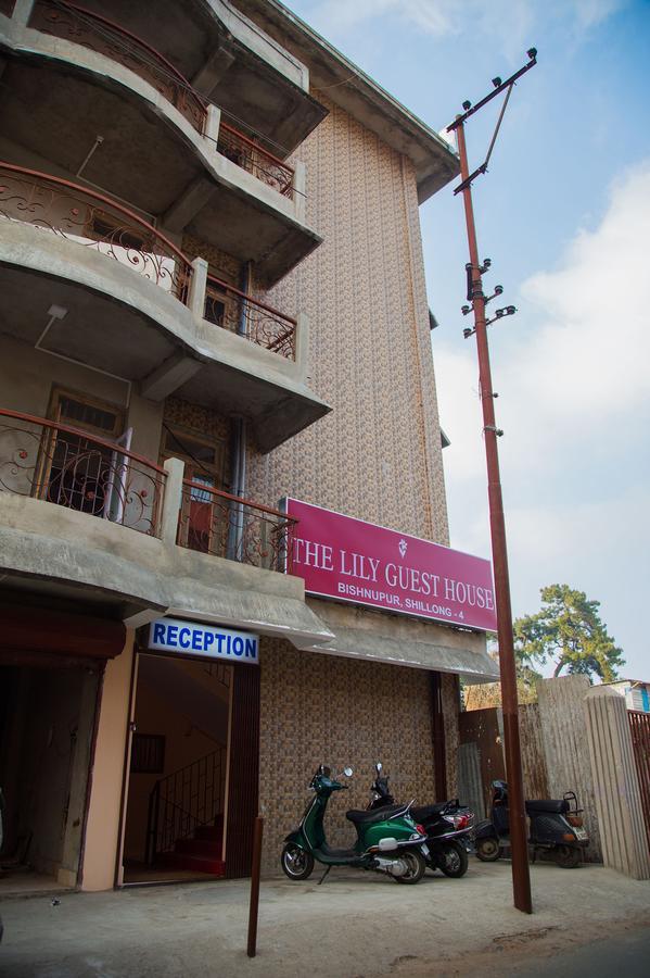 Oyo 11515 The Lily Guest House Shillong Buitenkant foto